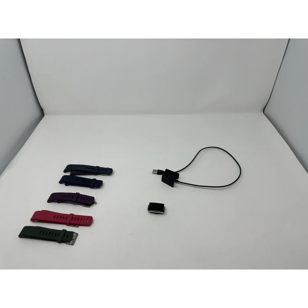 Fitbit Charge 2 Fitness w/ 5 wrist bands & charger